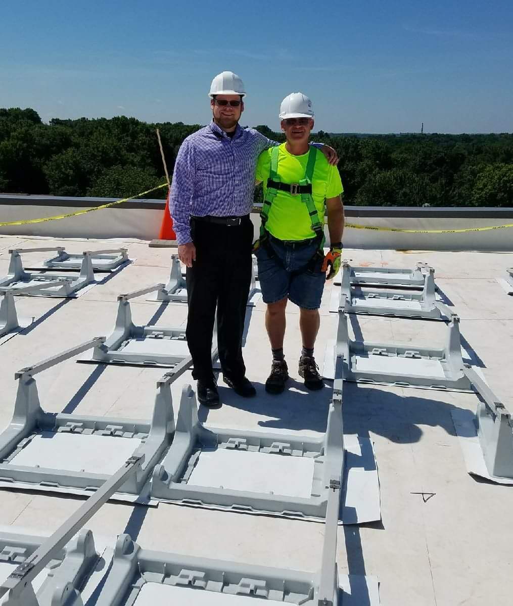 CEOsunSolar's tweet photo. Solar installs with my Dad make it even more special! Rachel (Wife), Teresa (Mother), David (Father), and Billy (Uncle) all work at Sun Solar. We are #blessed
#SunSolar
#8yearsinBiz
#1inMO https://t.co/0t6eABWX9I
