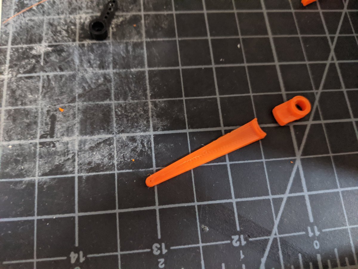 GunnAero's tweet photo. First casualty of #TARC21

Servo horns have since been strengthened https://t.co/22c49YZ469
