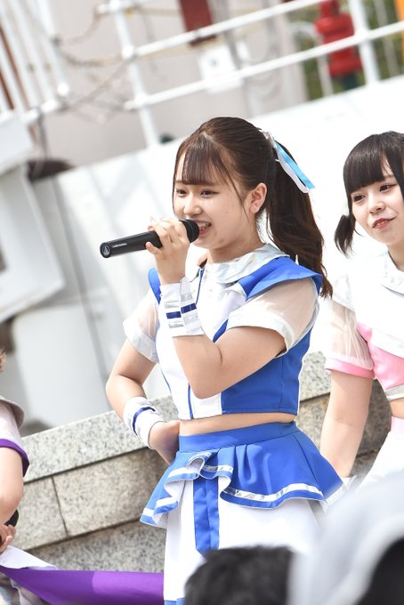 chuLa 渡辺あやの(わたげ)サイン入り等身大タペストリー