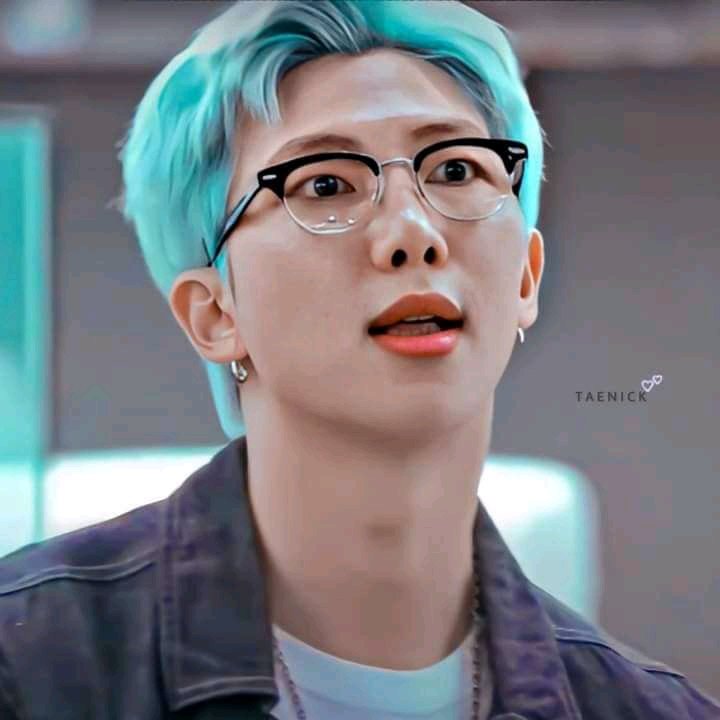 UdiMahf's tweet photo. I love my life because my life is you
#ExaBFF #EXAARMY @BTS_twt https://t.co/3X1pjNWCtt