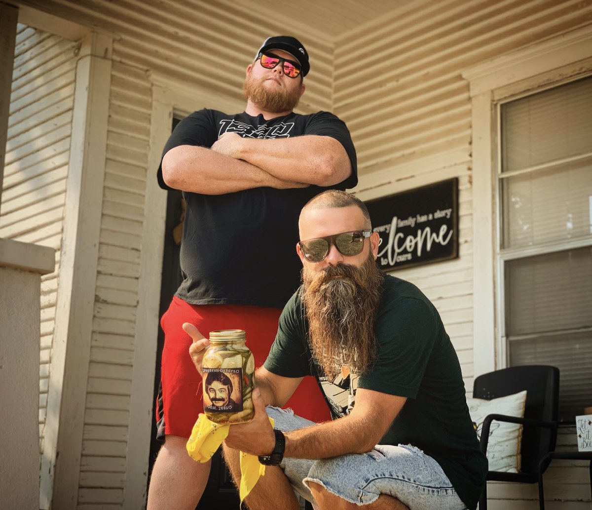 kollinlangford1's tweet photo. We extended our Free Delivery service to Durant for a special customer. πππ¨π₯
.
.
.
#PopKensPicklesDelivers #PopKensPickles #SupportYourLocalDiller #Hometeam #BigTex #RoundManWithTheSquareDill https://t.co/CIndXX9rlQ