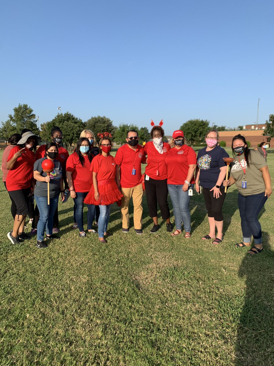 cgoss99's tweet photo. My Team placed second but we had sooooo much fun playing together this morning!! Egg toss was my peanut butter jelly-ring toss and catching activities-NO sir!!! House of Inegrity #FridayMotivation https://t.co/muSCf6mV3A