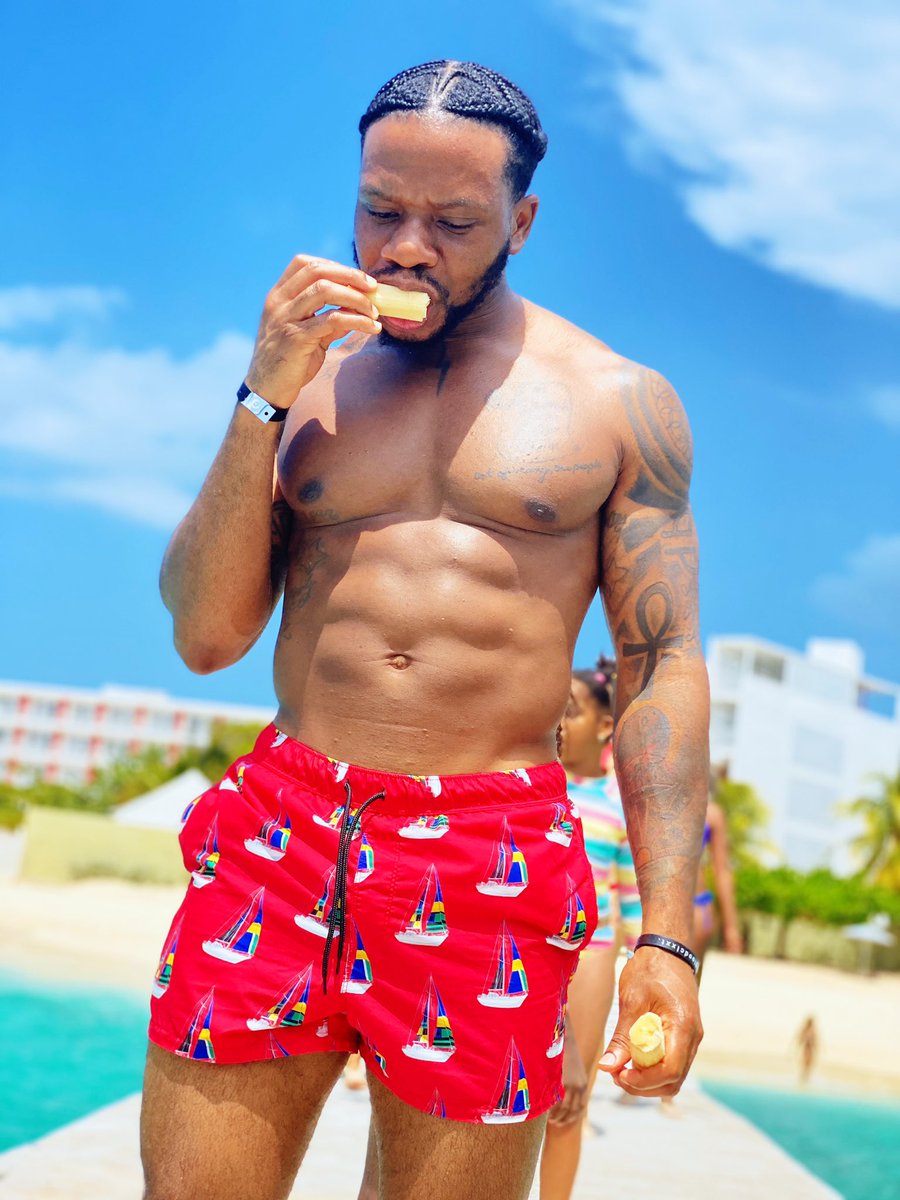 Dwill_P4F's tweet image. I’ll travel for fresh sugar cane lol DONT MATTA WHERE. Lol #beach #Jamaica #montegobay