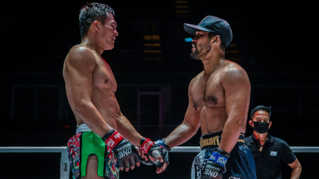 ONECHAMPJP's tweet photo. 昨日のバンコク大会を写真で振り返ります🇹🇭
あなたが選ぶ #ベストショット📸はどの写真?
@ABEMA 見逃し配信はこちら
👉https://t.co/c4qIKfWYLp
#NoSurrender2 #WeAreONE #ONEChampionship #格闘技 https://t.co/dk78y4owTF
