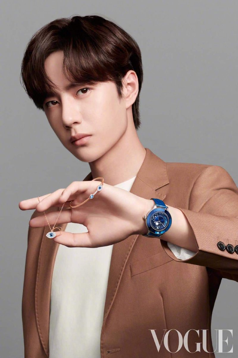 10-Swarovski: Brand Spokesperson.It was announced on 4 March 2020.Because of the epidemic, Swarovski did not prepare the materials during the official announcement, so he recorded a short video with related accessories. They post it at 9:15am which is his debut date(1997 days)