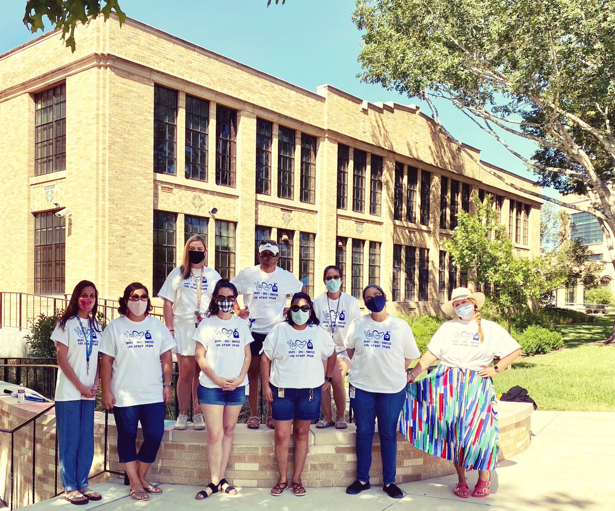 Cambridge 4th Grade team is willing and ready!!! Mules up! #ahisd #ahisdmystory