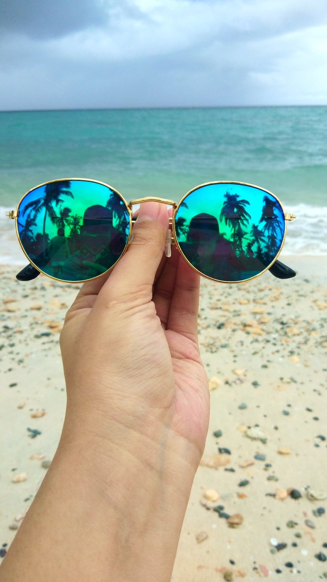 ShinYooSmith's tweet photo. Best Place to Relax🌊❤
#vitaminsea 🌊
#Itstolate https://t.co/rSOE7QljyP