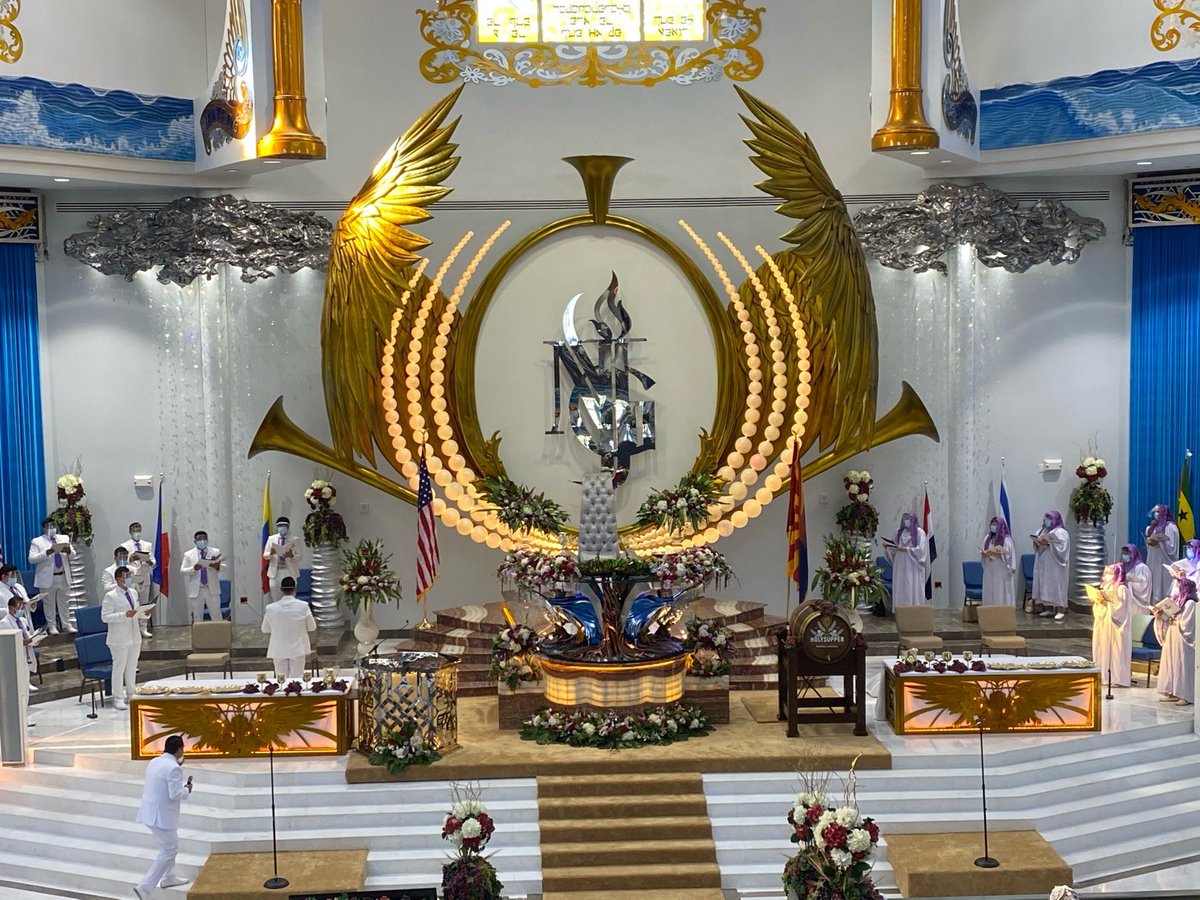 Silemgarcia's tweet photo. La @iglesialldm disfrutando de la Santa Cena 2020, con conexiones en 60 países del mundo. 

#ElAmorNosUne https://t.co/6dag9XkSsf