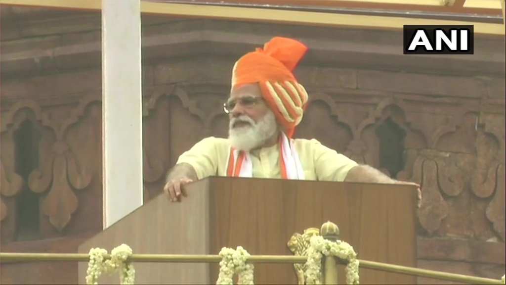 ANI's tweet photo. An important priority of 'Aatmanirbhar Bharat' is Aatmanirbhar agriculture and Aatmanirbhar farmer. To provide modern infrastructure to the farmers of the country,   'Agriculture Infrastructure Fund' of Rs 1 Lakh Crores has been created: PM Narendra Modi on #IndependenceDay https://t.co/WmeEpCzz2B