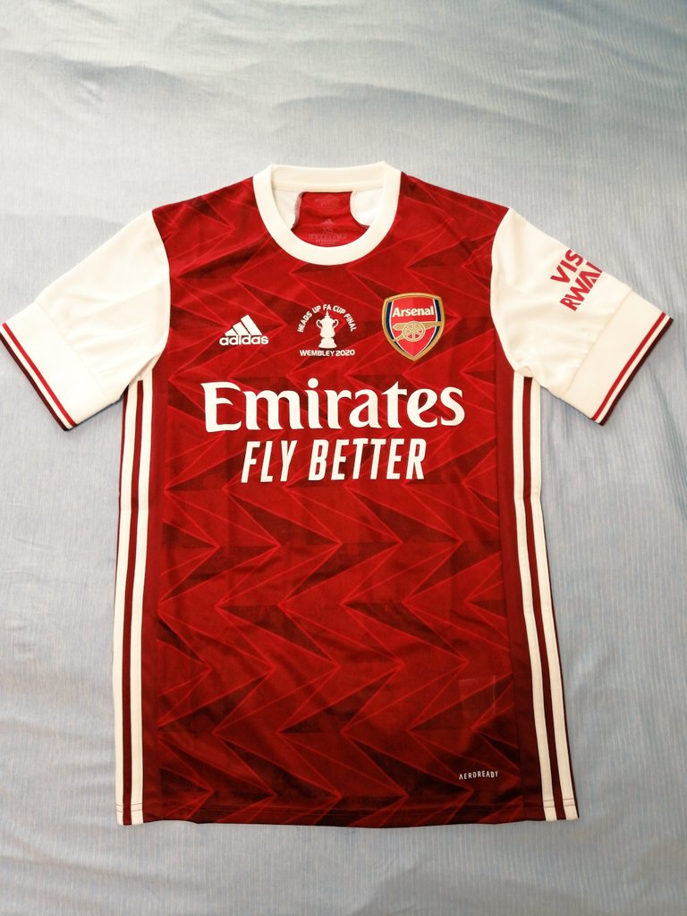 EWHPT_04's tweet photo. ついに届いた😍
本当は昨日(14日)に受取るはずだったのに…残念w
#Arsenal #Always14Forward #HeadsUpFACupFinal https://t.co/ry15SujspE