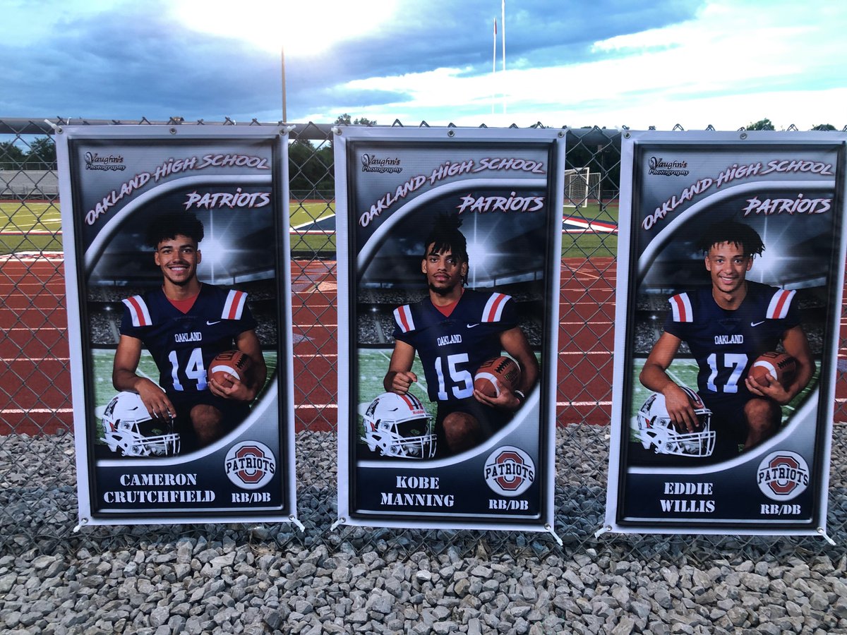 OHSPatsFootball's tweet image. Great work tonight Patriots! Also got our senior banners up - looks great Paul Vaughn Photography.
Thanks to @OHS_OEC &amp;amp; @schlacdaddy   for the post-game meal! 

Kickoff to 2020 is a week away - come out and support a great group of PATS!