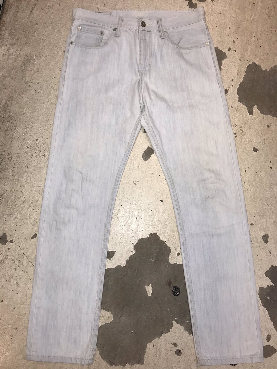 bararaika_A's tweet photo. Levi's 508 ホワイトデニム入荷!
¥700+TAX !!!
VERY GOOD CONDITION !!
SIZE / w 30inch
ブルーデニムを限界までブリーチして白くしたような少しターコイズに近いブルーが微かに残る色味のデニムです!サンダルとの相性バツグン!
#under700 #高円寺 #古着 #ladiesfashion #700円 #levis https://t.co/GJEiGFxtrR