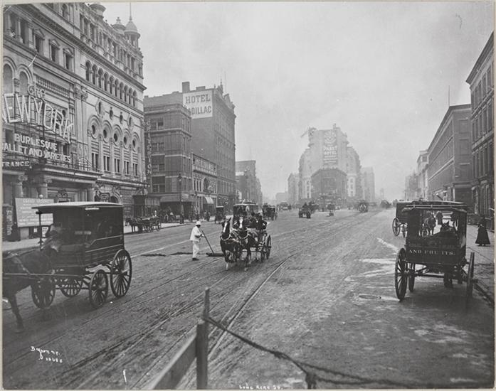 34/65American Horse Exchange was not the only such business in the area though. By now, it was practically a hub of horse and carriage industry. Reminds you of a similar district in London? Sure did to the authorities back then who decided to name the area Longacre.