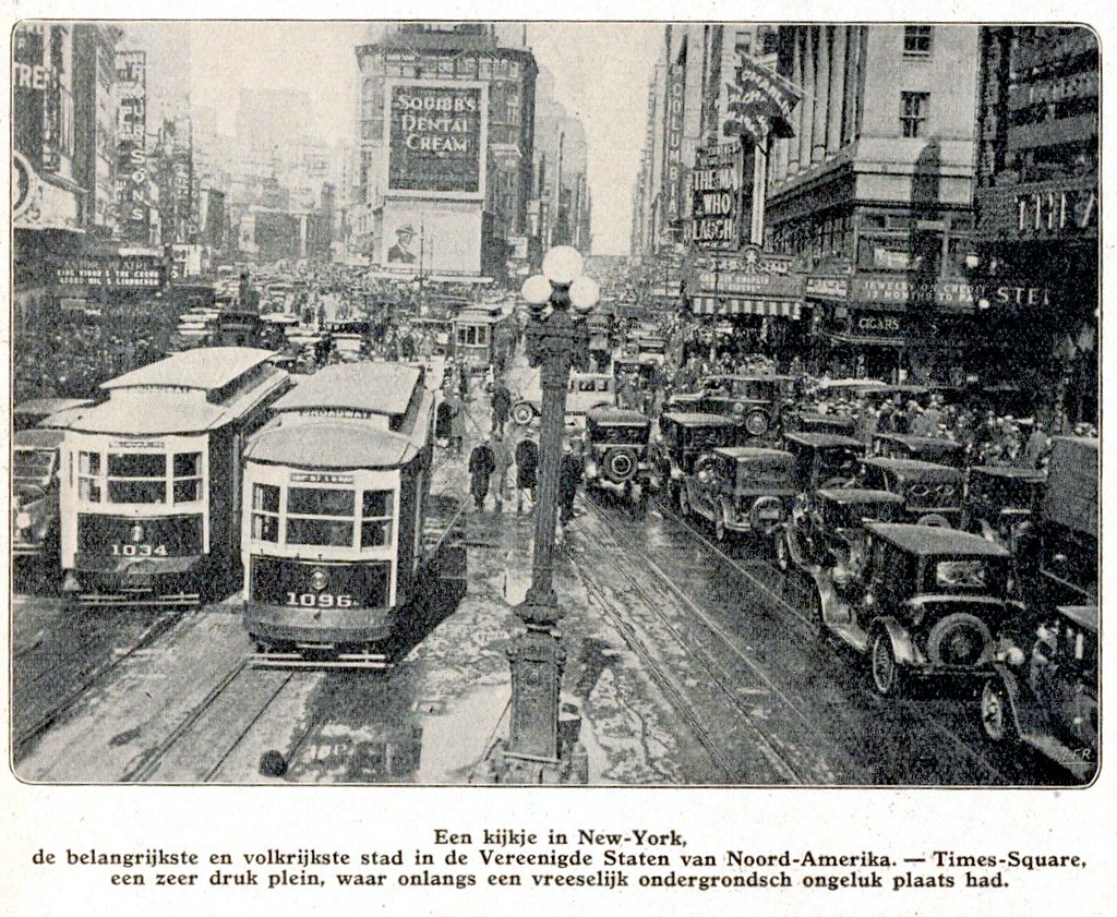 48/65With peace came prosperity, even if short-lived. And prosperity meant more business. Things were now looking upbeat. Everywhere in general and at Times Square in particular. In 1928, One Times Square saw its first piece of glitz. In the shape of a news ticker.