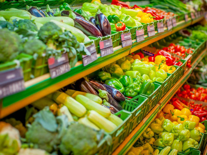 AlakoweM's tweet photo. Veggies for the party foods, click the button, and we deliver it right away. #lagosmarket #lagosuberdiary #AlakoweMarket https://t.co/VTFDeiONpN