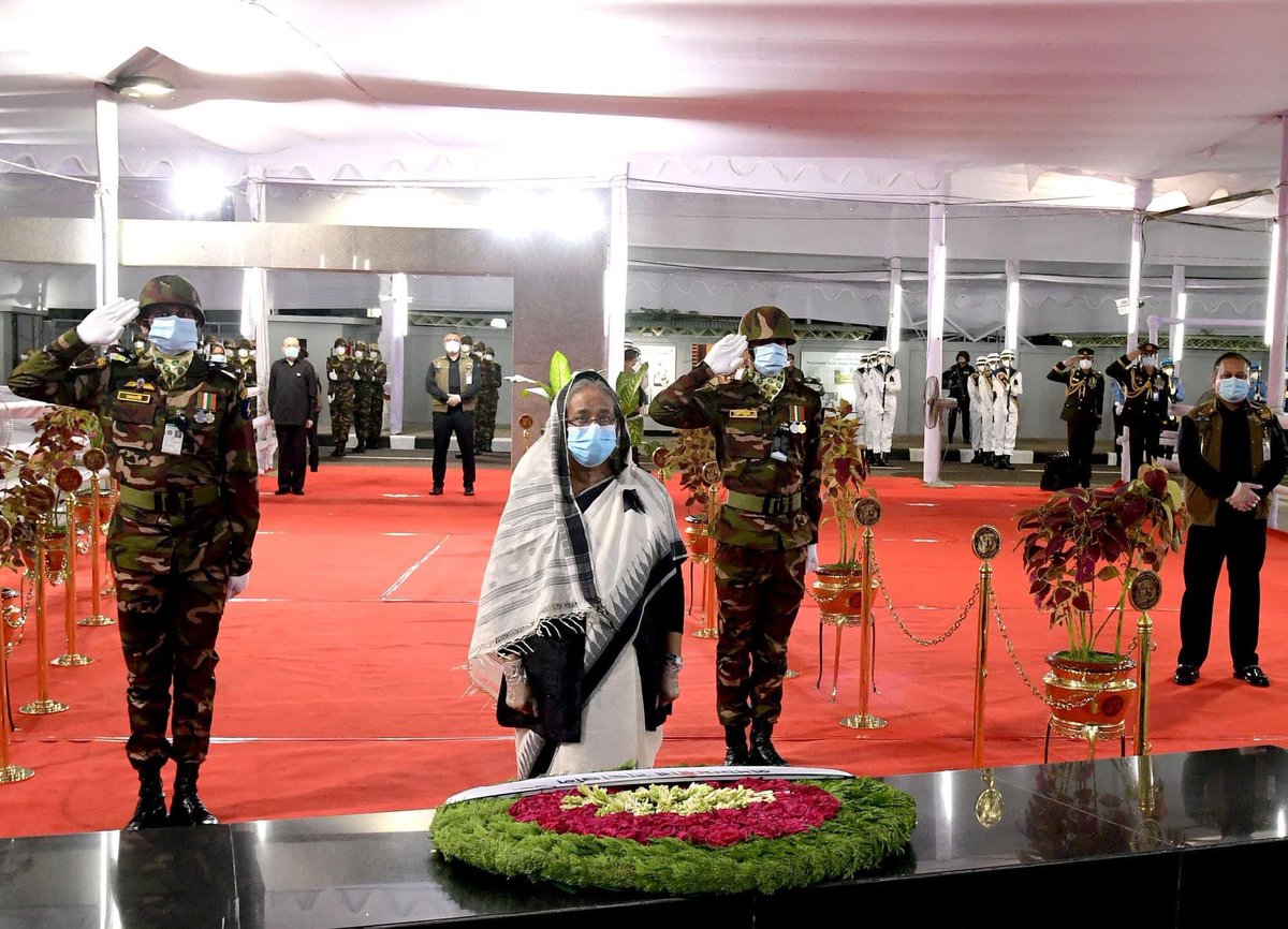 albd1971's tweet photo. Honorable Prime Minister and Awami League President #SheikhHasina pays her respect to the Father of the Nation Bangabandhu Sheikh Mujibur Rahman and the victims of 15th August on #NationalMourningDay. https://t.co/hpadGEwpEy