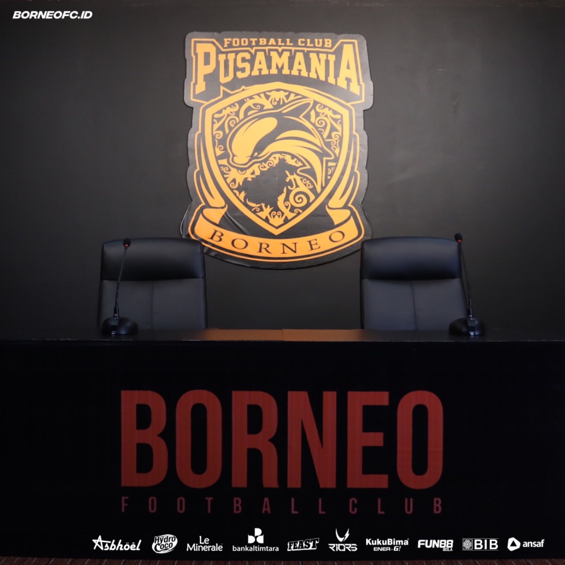 🎙️📄✍️ Nunggui ya...