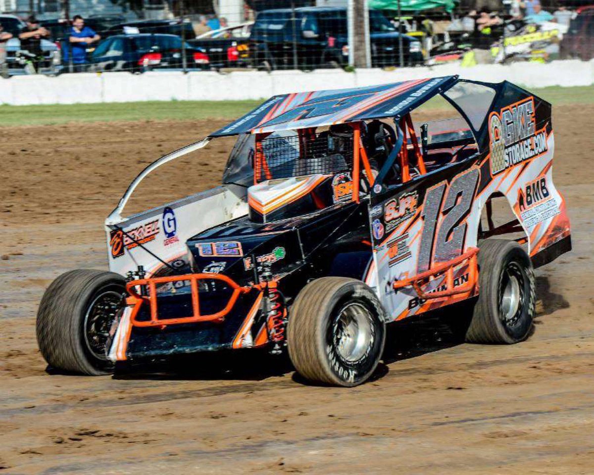 Addisonracing12's tweet image. We came home with 2ND tonight, we blew a Right Rear on lap 9 thankfully the crew changed it fast and we were able to get back out there and finish strong.
@Dirtcar_racing
@dirtcarnats
@dirtcarne
@superdirtcar
#simpson #vpracefuels #hoosier #napaautoparts #highside #DIRTcar