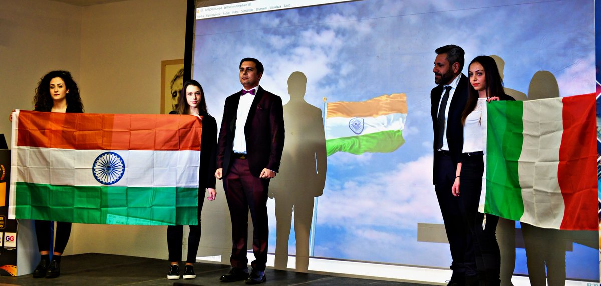 The best feeling comes with starting the event by flying the tricolor & representing our country abroad…Truly makes you proud.
This one from the 4th Banjara International Touring Film Festival in Italy in 2019.
Happy Independence Day to you all.