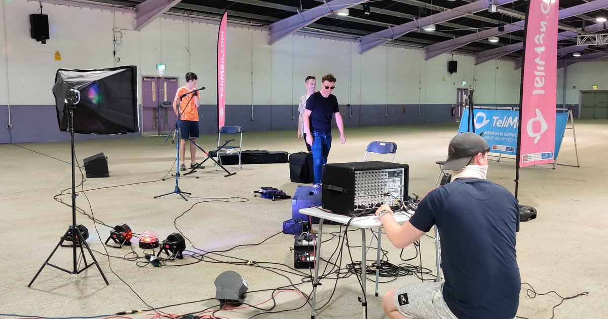 TeliMôn tweet media