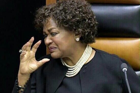 ricardomendesza's tweet photo. Ingoma zothando ave zingicika!!! https://t.co/i2Jf1XfuN3