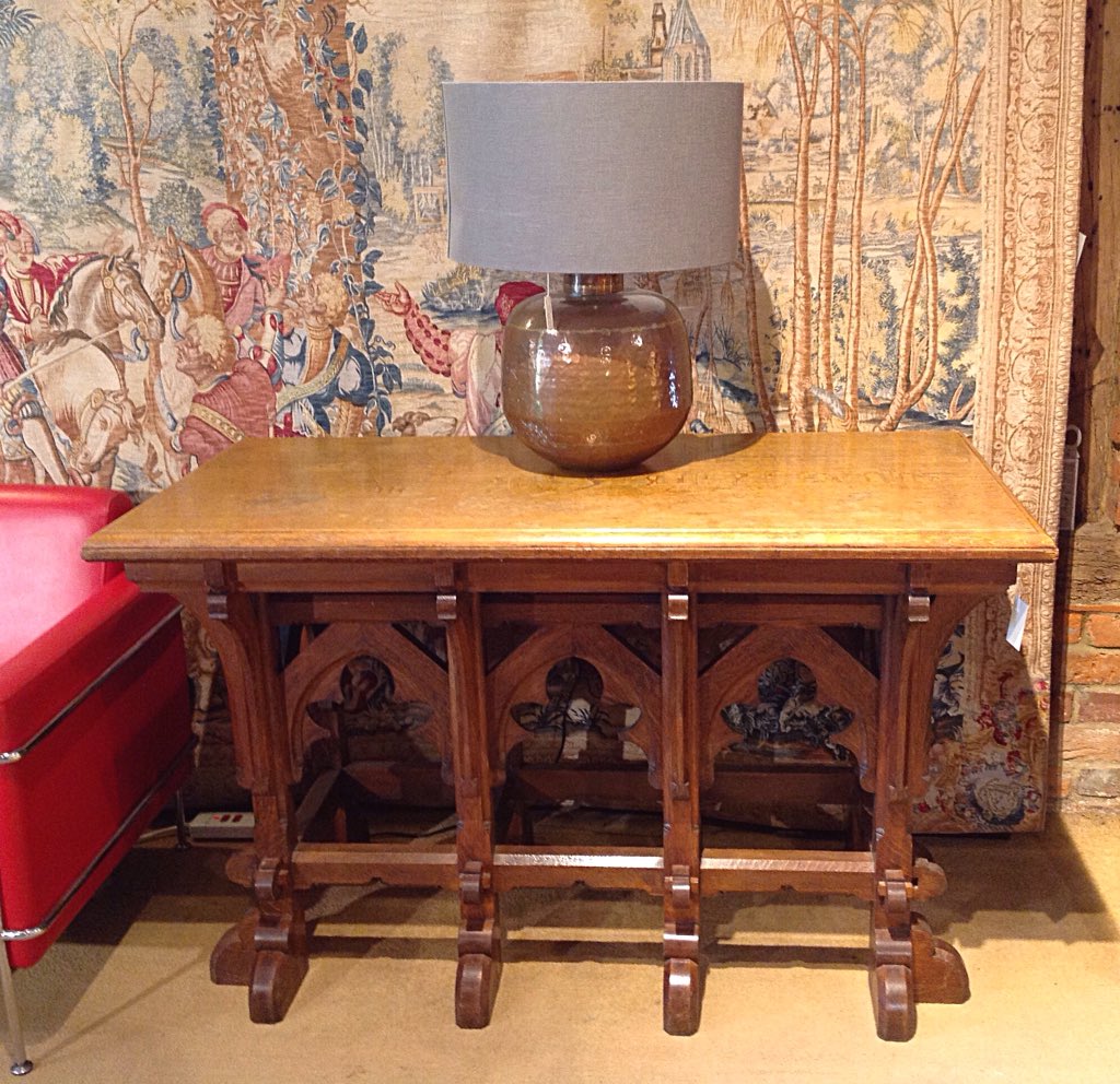 eversleybarn's tweet photo. #artsandcraftstable #altartable #gothicrevivalfurniture #gothicfurniture #tablelampstand #edwardianlampshade #antiqueinteriors #decorativeantiques #antiquefurniture #interiors #uniqueliving #judismithantiques #eversleybarnantiques https://t.co/Tu9ZUsQLKA https://t.co/js2K0BXLDw