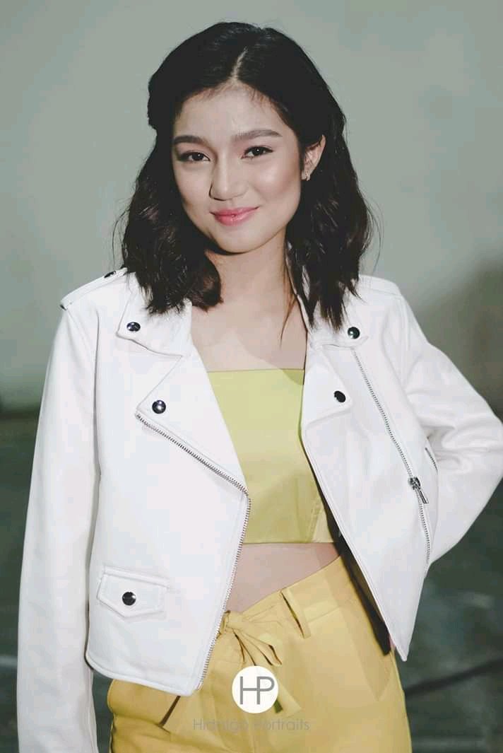 @bellemariano02 and  @mscrizataa as each other.[ a thread ]  #CrizBelle |  @CrizBelleOFC