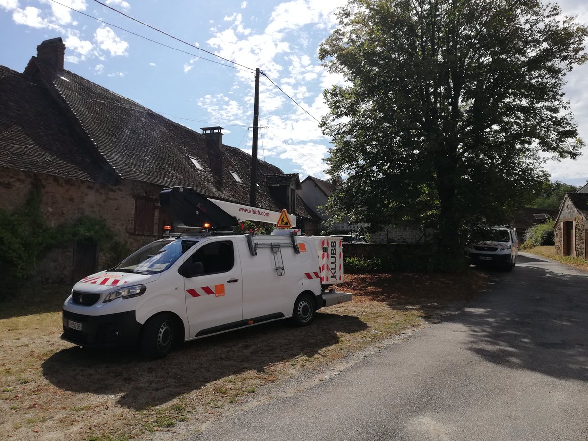 CyrilDelaunay1's tweet photo. En renfort le 15 août #Limousin #Orange #UISO avec l'équipe #ESFUISO #GPUISO pour rétablir nos clients. @plarcher33 @Pierre_Lapeyrie @NicolasEsterle @barbatrucdu19 https://t.co/7FfG5MUpfI