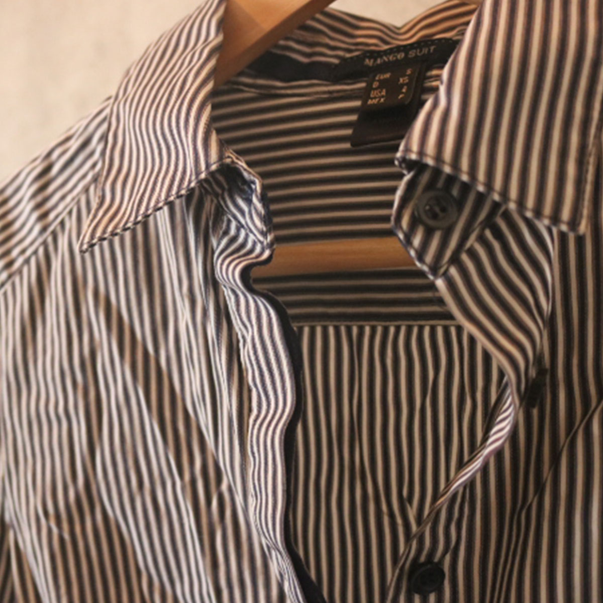 b01 - mango shirtcotton, slim fitblack&white striped50,000