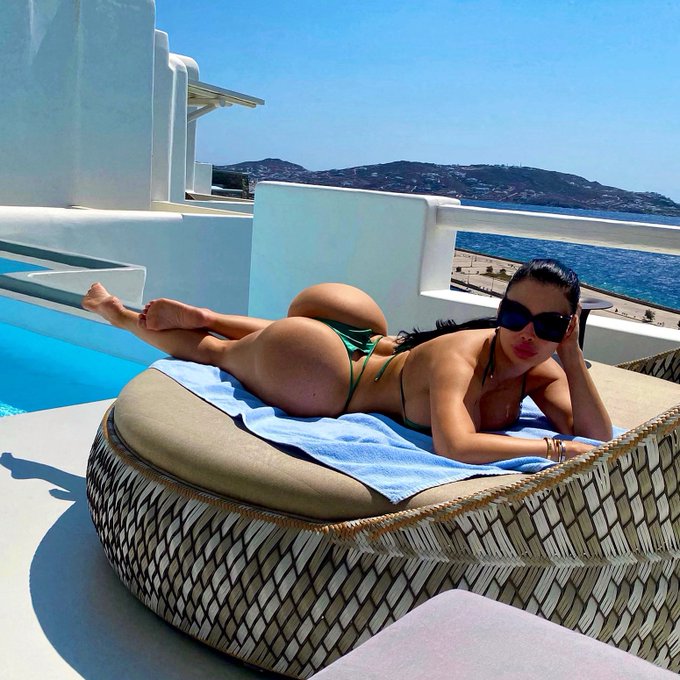 Working on my daily dose of vitamin D https://t.co/VZjQKjJYFm
