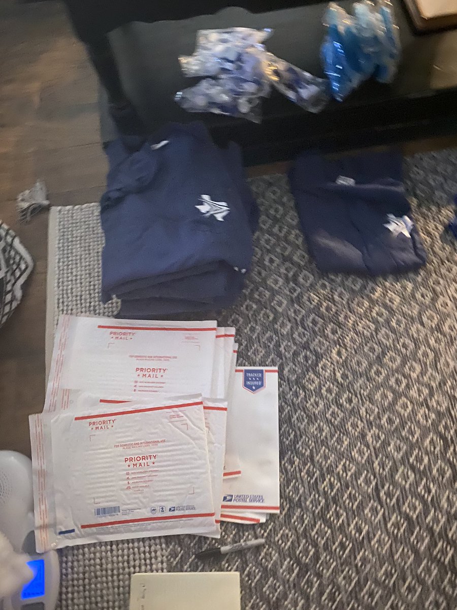 pkcook1's tweet photo. Texas TSA swag headed out to our amazing State Leadership Team! #texastsastrong https://t.co/56YTNfoL2d