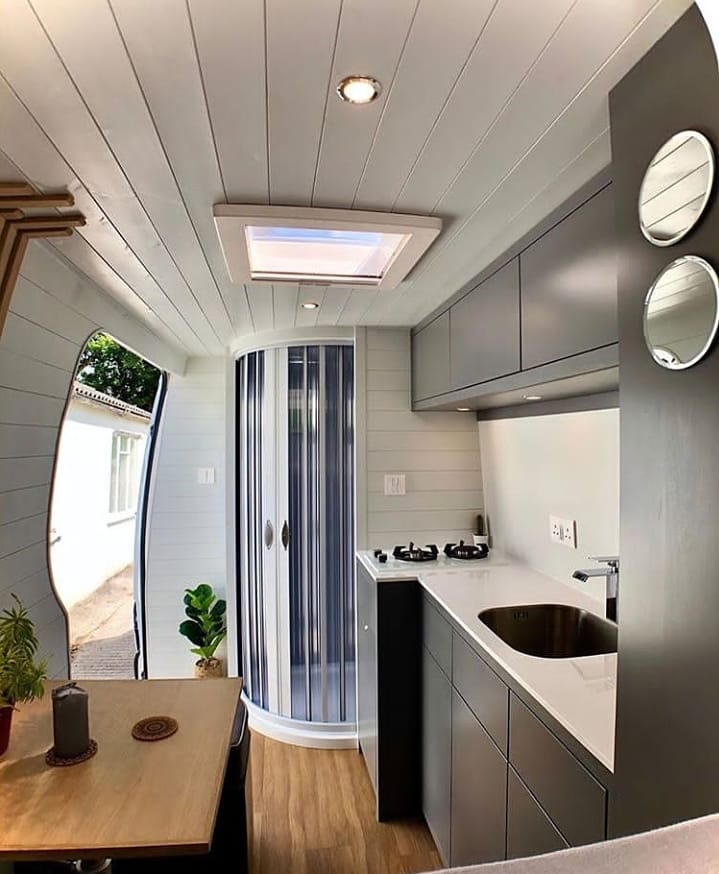 PalaceVille's tweet photo. Home Inspiration: This is an actual dream, a van house with a full size shower, what more could anyone ask for? .... 😍It's literally a complete house. 📞📲 Give us your thoughts on this.
Credits: @eyesopen_vanlife_workshop
#vanlife #vanhouse #tinyhouse #palacevillerealty https://t.co/DBbGrfkPww