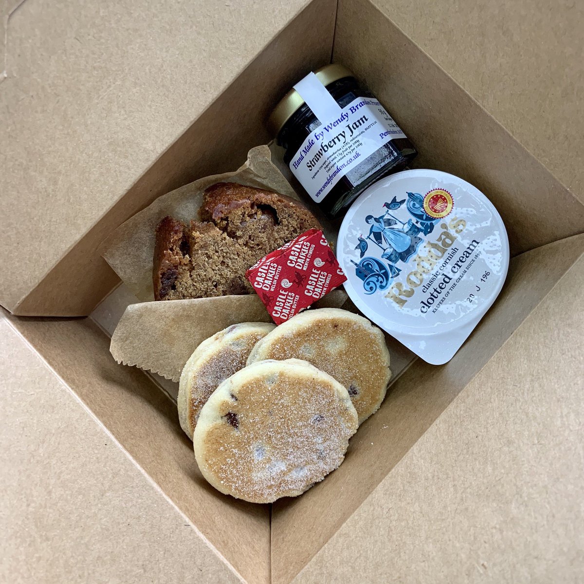 FabWelshcakes's tweet photo. Introducing our Welsh Cream Tea, only available from our Castle Arcade shop when eating in the Castle Quarter Cafe😋
#VisitCardiff #SameDiff #Yoello #CastleQuarterCafe https://t.co/aryLfkVKpK