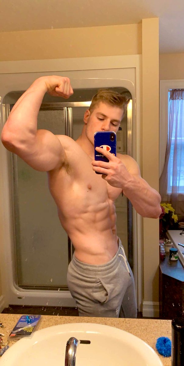 really need a night with the bro’s 💪🏼🔥💦