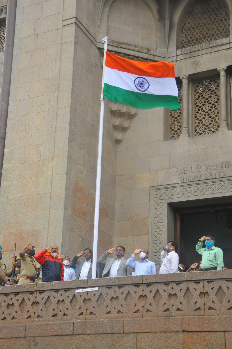 arvindkumar_ias's tweet photo. Flag hoisting at 
1. Osmania university (#OU)
2. O/o @IPRTelangana 
3.  MAUD office complex, Masab Tank &amp;
4. @HMDA_Gov office at Ameerpet 

Happy Independence Day 🇮🇳 https://t.co/0pmWR4EDuv