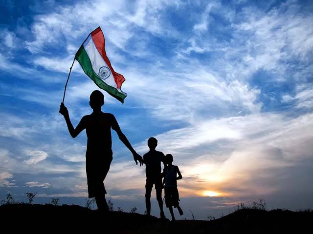 thehalfchemist's tweet photo. Happy Independence Day 🙂
Jai Hind Jai Bharat 🇮🇳 #HappyIndependanceDay https://t.co/kdwCRgPTkM