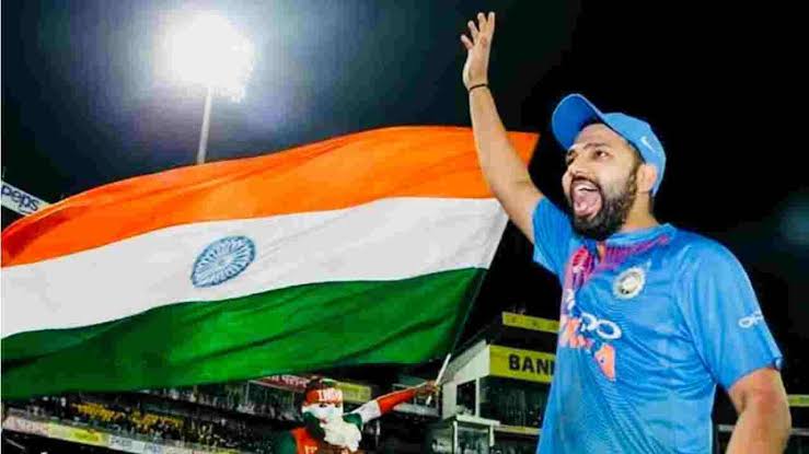 ImRo45_FC's tweet photo. Wishing all the fellow Indians all around the world a very Happy Independence Day. Jai Hind🇮🇳 https://t.co/MhqBFc6hUl