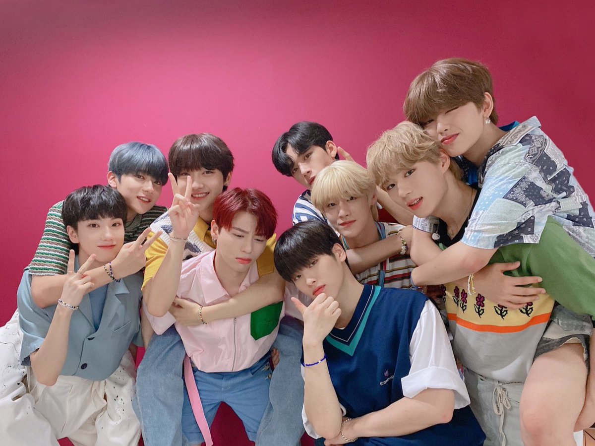official__1the9's tweet photo. 잠시 후 3시 40분 MBC 쇼! 음악중심에서
원더나인(1THE9)의 '세어봐' 무대가 방송됩니다🤗

원더나인이 원더랜드를 위해 준비한 마지막 무대💝
오늘도 선물같은 하루를 함께 해주세요

#원더나인 #1THE9
#GoodBye1THE9 #세어봐 
#쇼음악중심 #MUSICCORE https://t.co/qUPBwdCsan