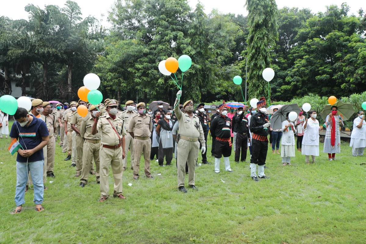 nchsurat's tweet photo. 74th Independence Day Celebration at Civil Hospital Surat.

@GujHFWDept
 
@gmc_surat
 
@nchsurat
 
@PMOIndia
 
@CMOGuj
 
@vijayrupanibjp
  
#IndependenceDay2020 
#IndependenceDayIndia2020 https://t.co/DJIsdahQ6N