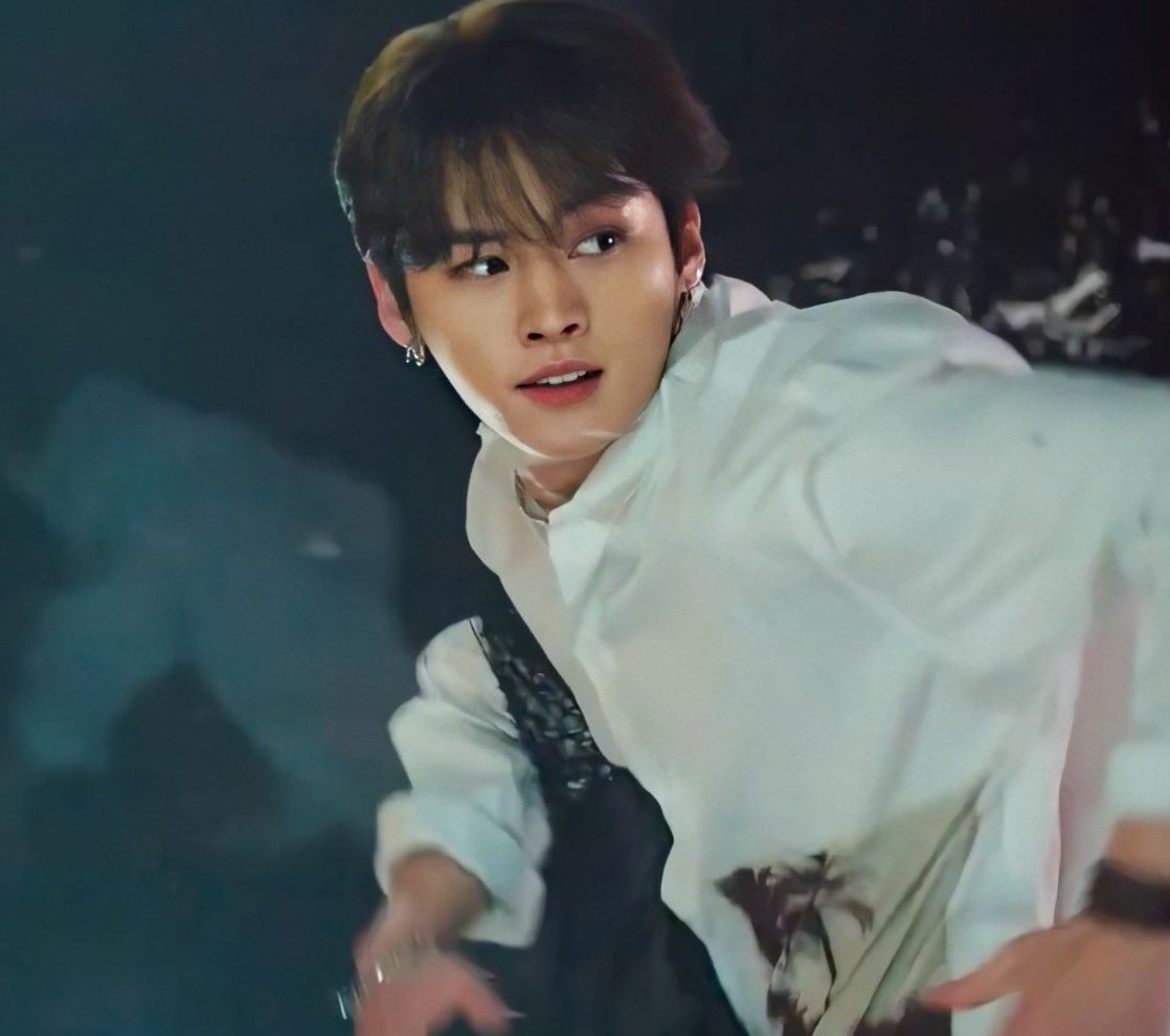 minho and his insane reflexes; a thread to prove that hes not human