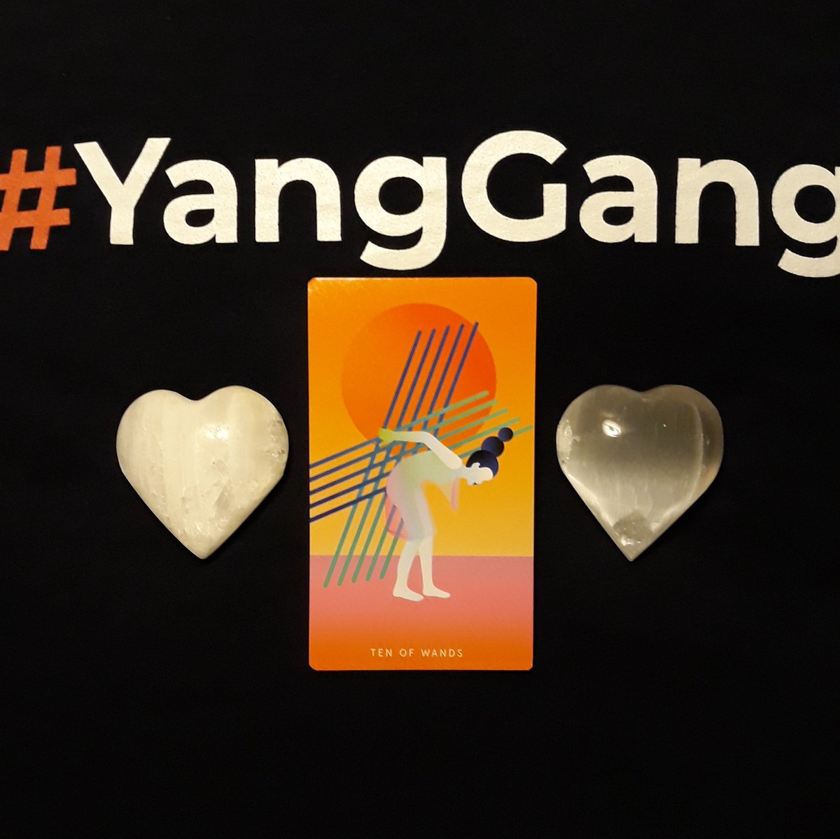 WitchesFor's tweet photo. The #TarotOfTheDay is Ten of Wands from the Monday Mystic tarot Deck
The #CrystalOfTheDay are two Selenite hearts
.
#witchesforyang #witchyshit #witch #divination #psychology #tarot #crystals #crystal #introspection #heart #selenite #yanggang https://t.co/tSGoI7vo36