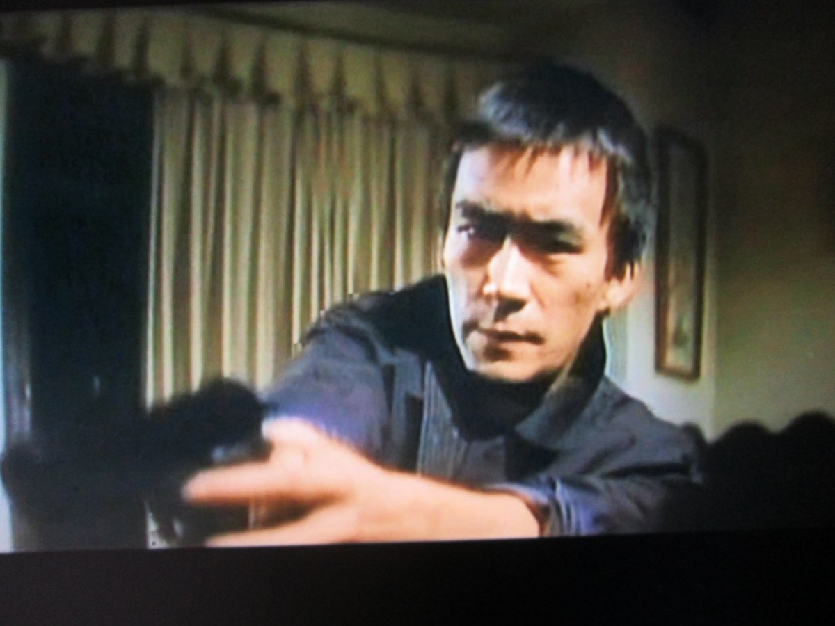 シネロマン池袋 ウィキペディアによると 鳴海が交際していた当時16歳の愛人の少女は 鳴海 の死後に三菱銀行人質事件を起こして射殺された梅川昭美の愛人となった 少女が主人公でも1本撮れそう