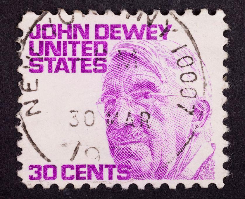 franceculture's tweet photo. John Dewey a été à l’origine d’un extraordinaire projet de journal imaginé par deux de ses étudiants : "Thought News". L’idée était de traiter l’actualité avec les outils de la philosophie et de ce que l’on n’appelait pas encore les sciences sociales.  https://t.co/XkKmBb2cvv https://t.co/vU7QxhtRzs