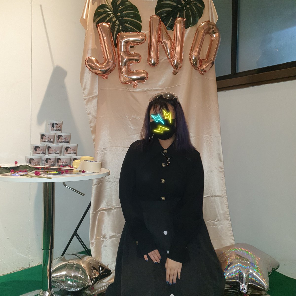 nctgaia's tweet photo. one of our admins with the photobooth~ #issue_423 #JENO #NCTDREAM https://t.co/m7sdRYdM0H