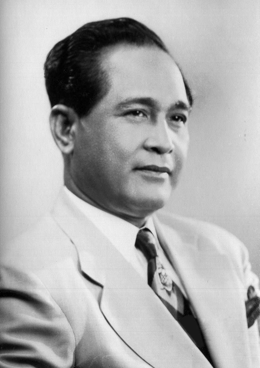 The 8th president, Carlos Polistico Garcia, was a Filipino teacher, lawyer, orator, poet, political economist, public official, organized guerrilla, and Commonwealth military leader. The Federation of Malaya, the Kingdom of Spain, and South Vietnam all gave him foreign honors.