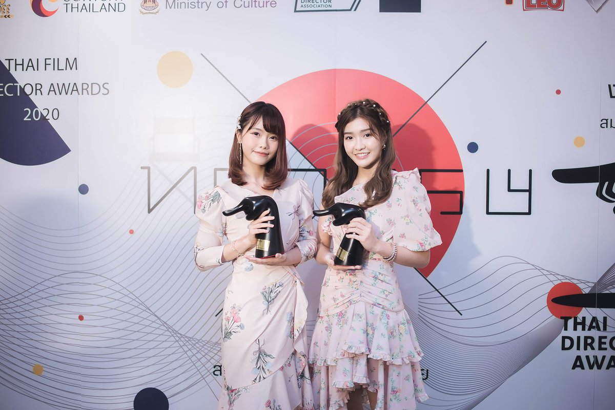 WhereWeBelongTH's tweet photo. เยี่ยมจริงๆ เยี่ยมจริงๆ เยี่ยมจริงๆ!!! #WhereWeBelong คว้า 4 รางวัล #สมาคมผู้กำกับภาพยนตร์ไทย #DirectorAwards10 

🏆นำหญิงยอดเยี่ยม - น้องเจนนิษฐ์ BNK48
🏆สมทบหญิงยอดเยี่ยม - น้องมิวสิค BNK48
🏆สมทบชายยอดเยี่ยม - พี่ขจรศักดิ์ 
🏆รองชนะเลิศบทภาพยนตร์ยอดเยี่ยม - พี่คงเดช https://t.co/gT49jIIpSh