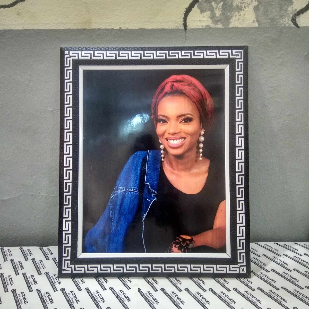 accuxel's tweet photo. Celebrate and appreciate your loved one with Classy Picture frame.
To place your order please send us a DM or chat us up on whatsapp at 07084232505.
#pictureframeshop #pictureframer #pictureframeidea #photoframes #photoframeprop #photoframewall #photoboothframe #framephoto https://t.co/eb0o4Fdg1y