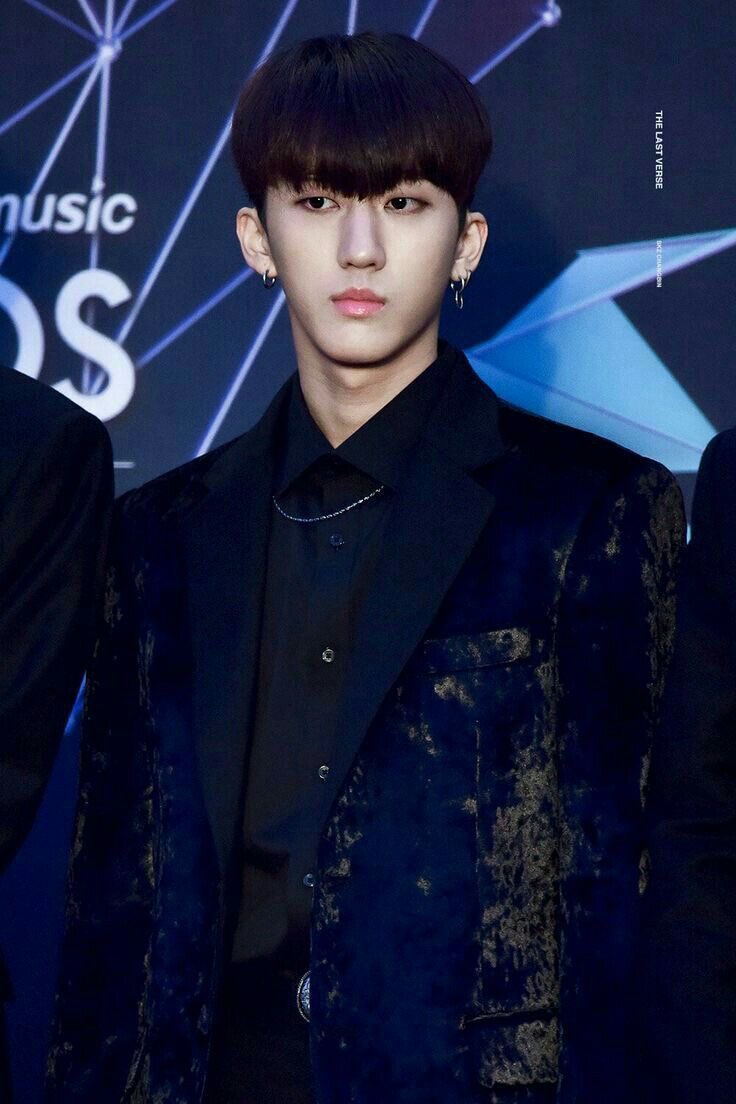 — changbin as a prince; a royal thread  #straykids  #skz