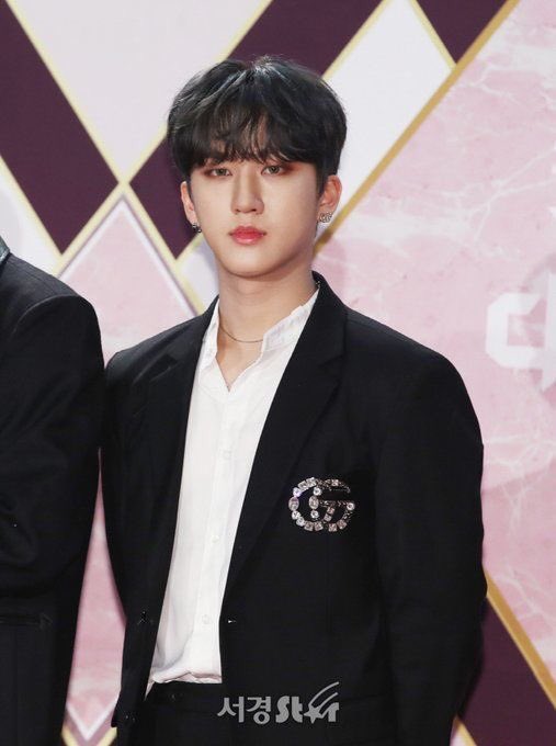 — changbin as a prince; a royal thread  #straykids  #skz
