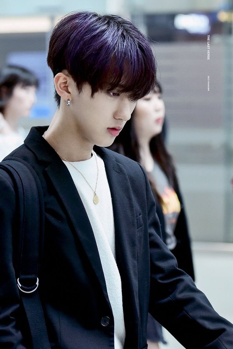— changbin as a prince; a royal thread  #straykids  #skz